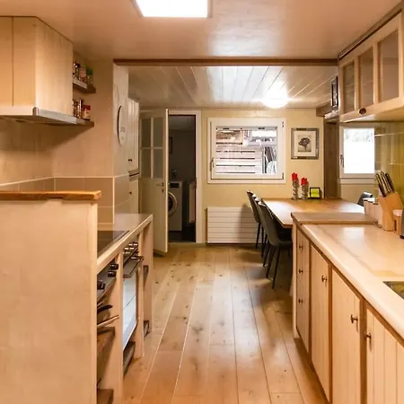 Lakeview Family Apartment *