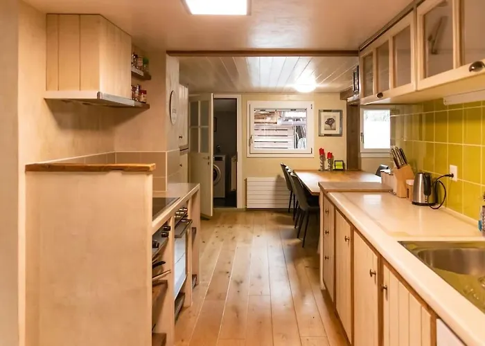 Lakeview Family Apartment *